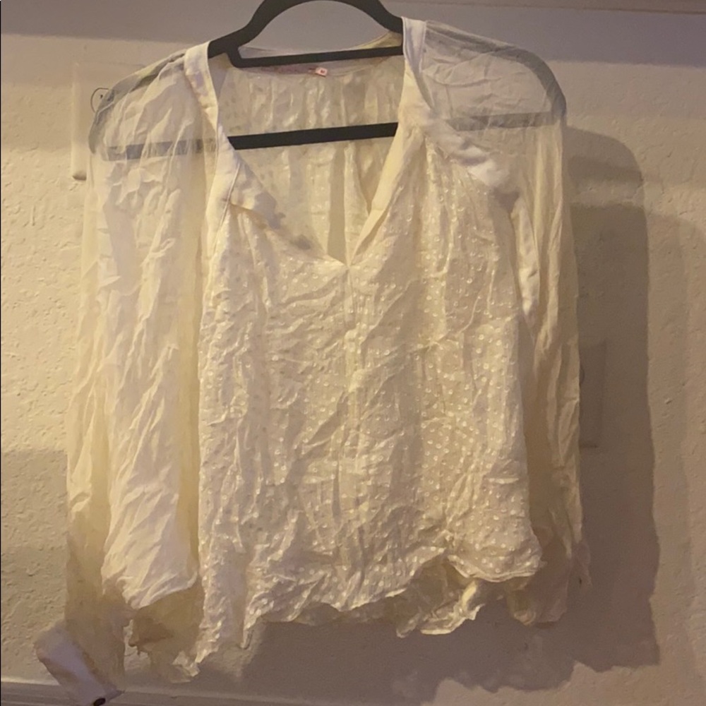White Wink Blouse Like New - Medium Open Neck